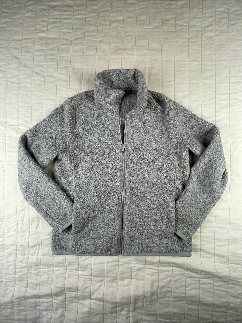 Uniqlo Women’s Light Gray Sherpa Zip-Up Jacket Large